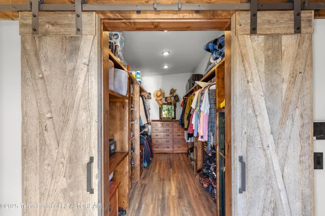 $3,950,000 | 399 Granite Rdg Drive, Alpine, WY 83128