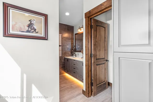 $3,950,000 | 399 Granite Rdg Drive, Alpine, WY 83128