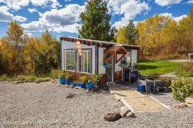 $3,950,000 | 399 Granite Rdg Drive, Alpine, WY 83128