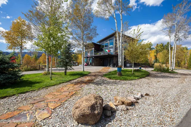 $3,950,000 | 399 Granite Rdg Drive, Alpine, WY 83128