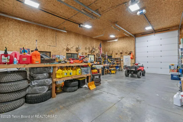 $3,950,000 | 399 Granite Rdg Drive, Alpine, WY 83128