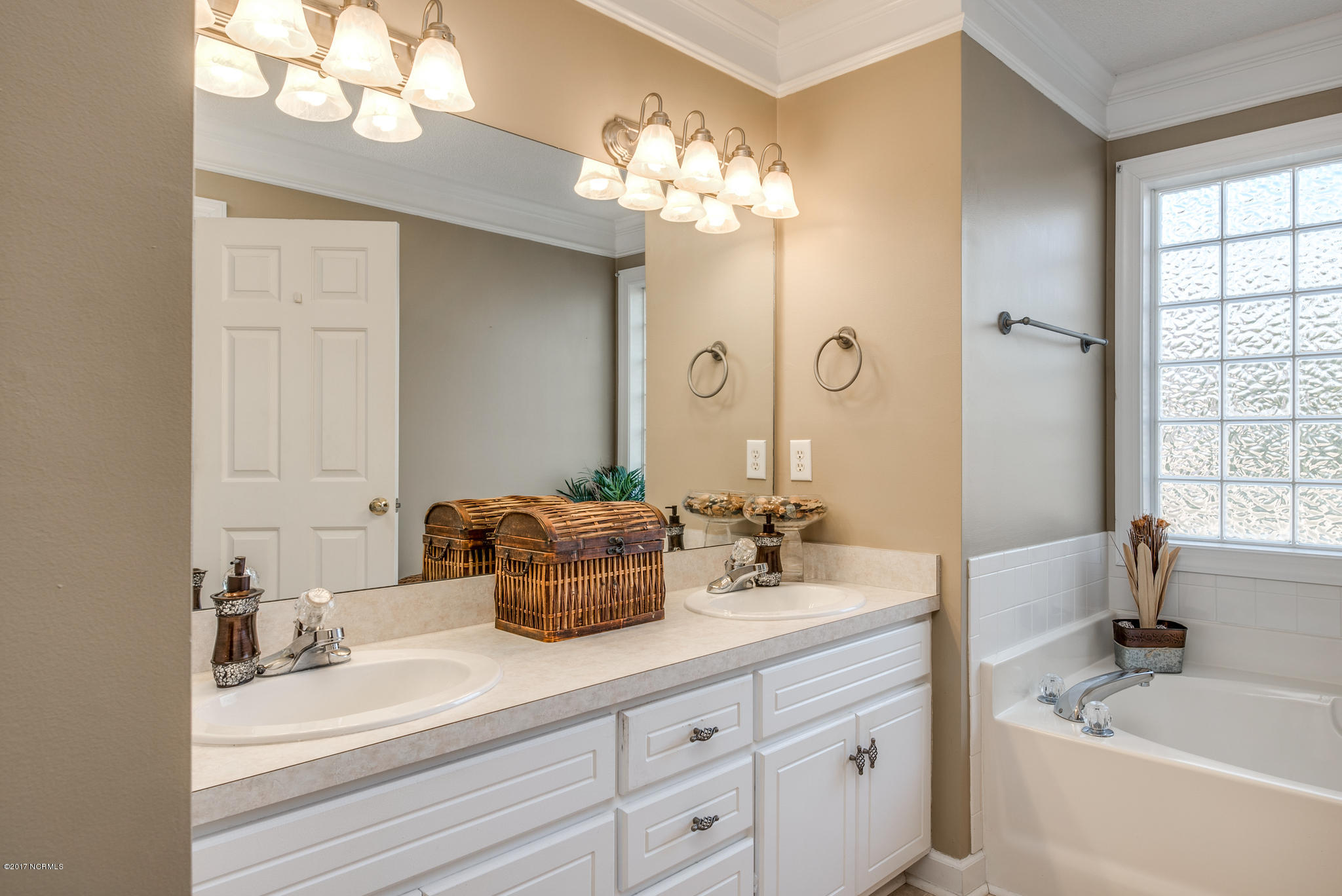 7170 Hunter Ridge Road Rocky Mount, NC 27803 - Photo 15 of 24 7170 Hunter Ridge Master Bath