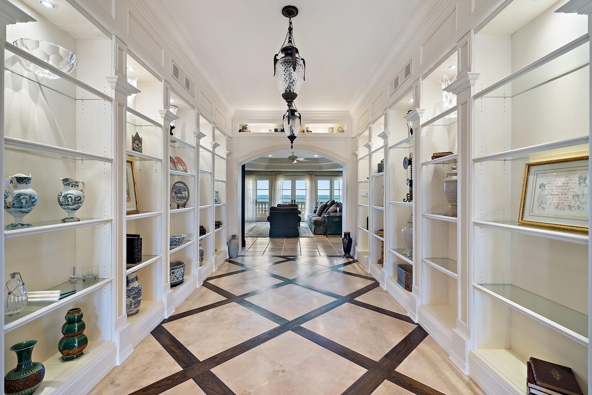 19 North Beach Road Hobe Sound, FL 33455 - Photo 38 of 75 Hall to family room