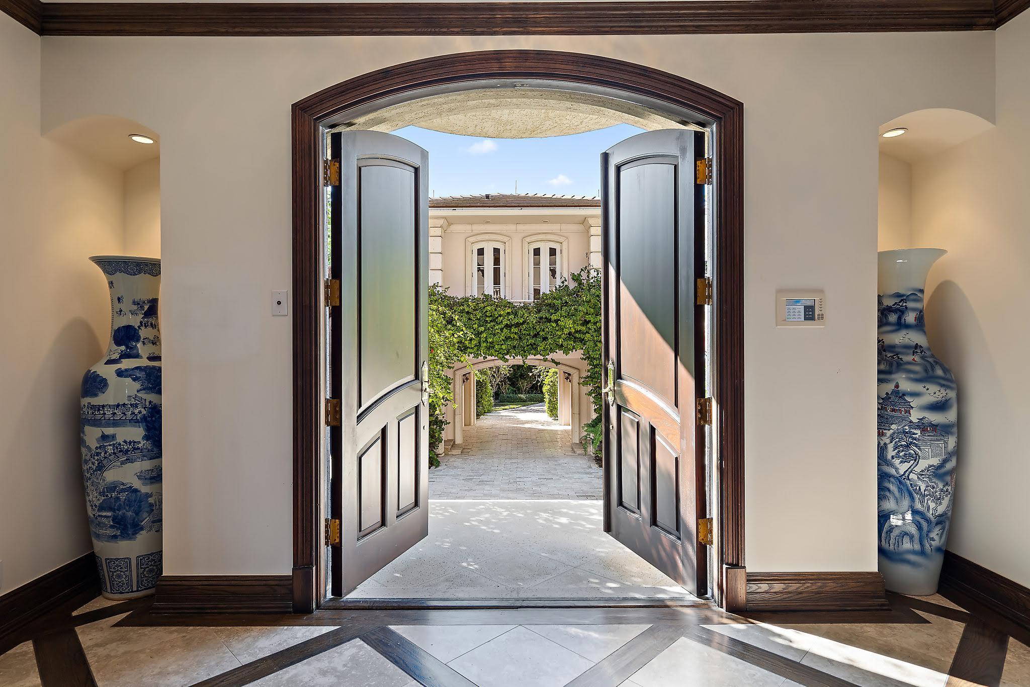 19 North Beach Road Hobe Sound, FL 33455 - Photo 64 of 75 Front door