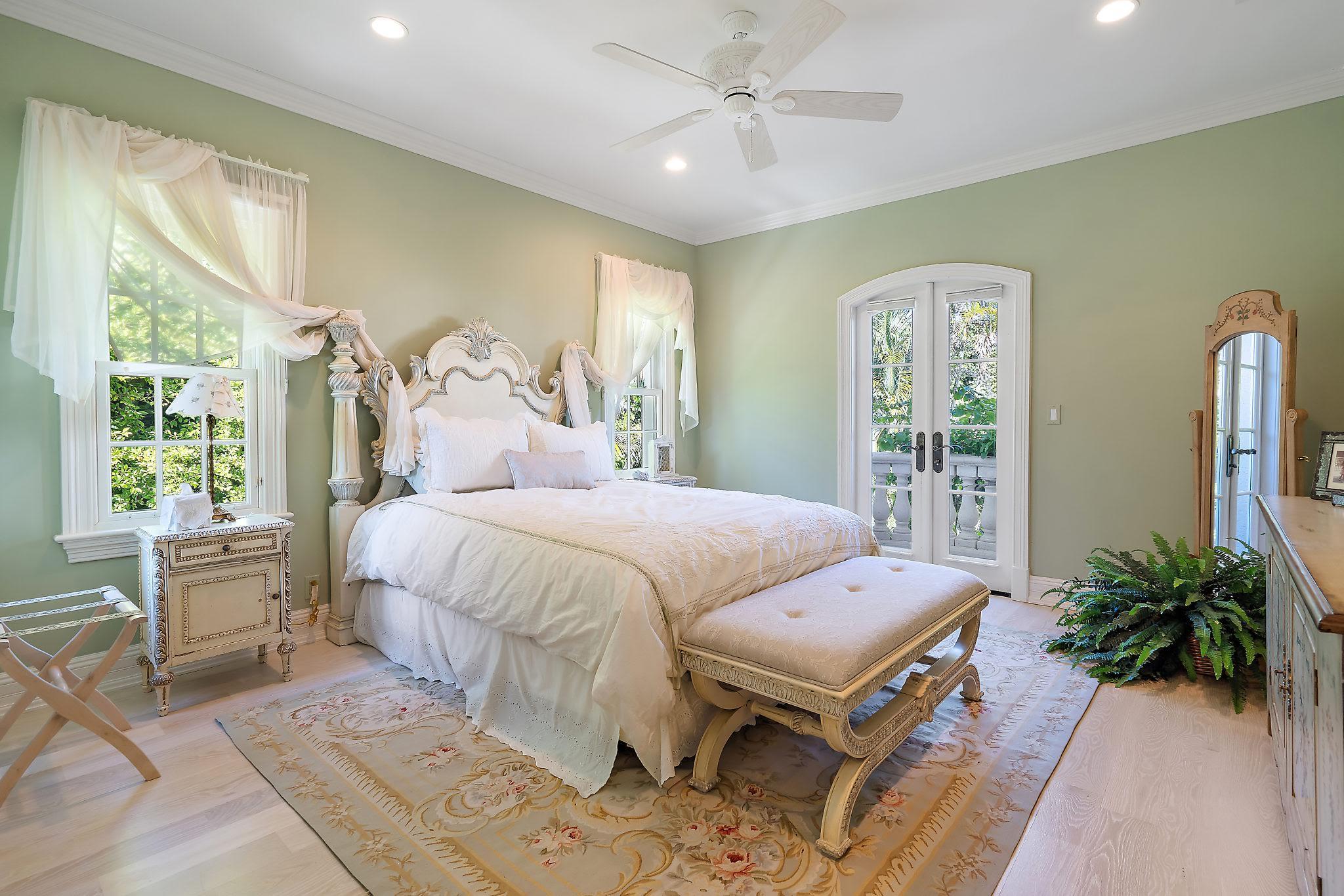 19 North Beach Road Hobe Sound, FL 33455 - Photo 68 of 75 Guest bed #5