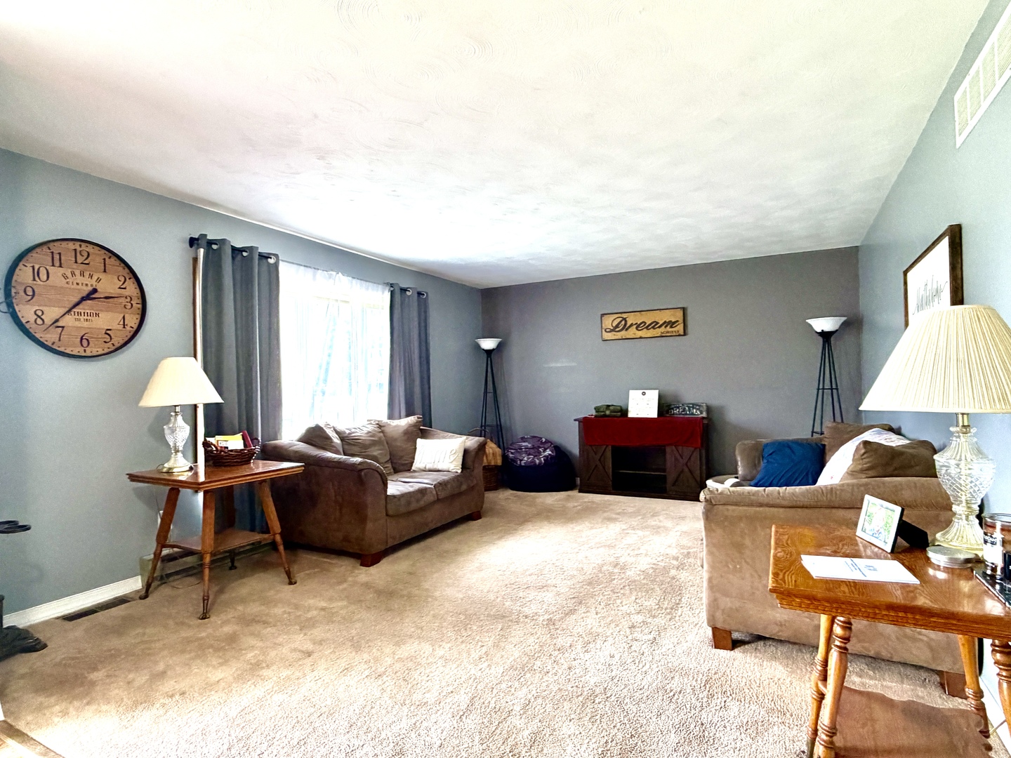 25445 Indian Ridge Road Sterling, IL 61081 - Photo 7 of 35