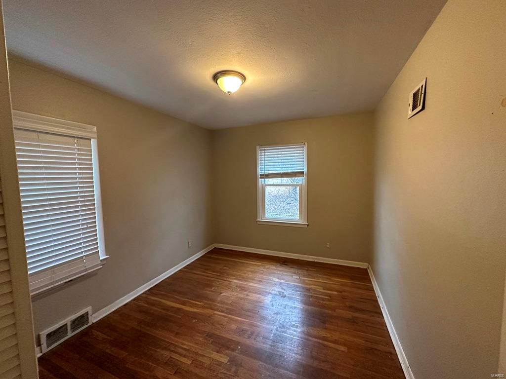 813 Hutton Place St. Louis, MO 63135 - Photo 11 of 13