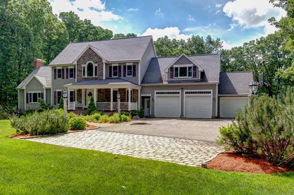6 Stonebridge Road Auburn, MA 01501 - Photo 1 of 30 Gallery Image 1