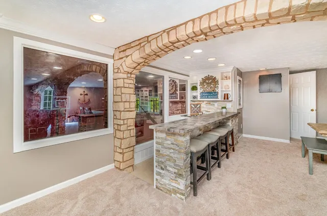 $674,900 | 1753 East Cove Circle, Lawrenceburg, IN 47025