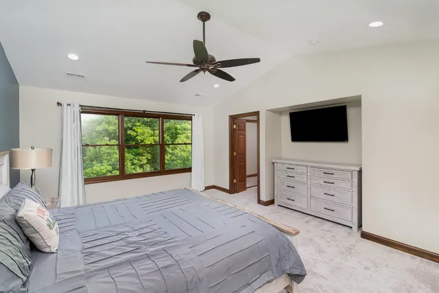 $674,900 | 1753 East Cove Circle, Lawrenceburg, IN 47025