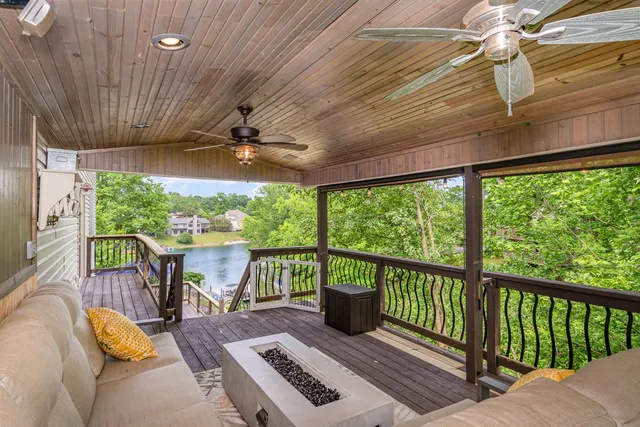 $674,900 | 1753 East Cove Circle, Lawrenceburg, IN 47025