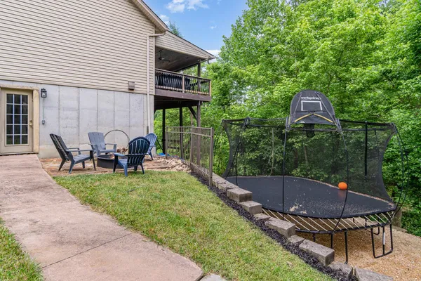 $649,900 | 1753 East Cove Circle, Lawrenceburg, IN 47025