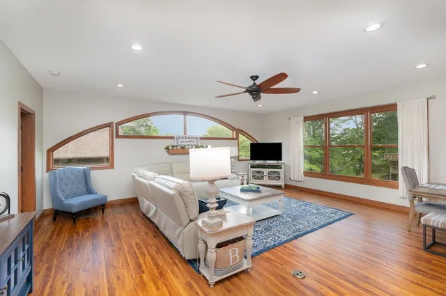 $674,900 | 1753 East Cove Circle, Lawrenceburg, IN 47025