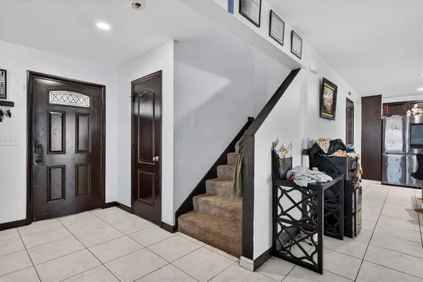 $300,000 | 2133 Ficus Street, Mascotte, FL 34753