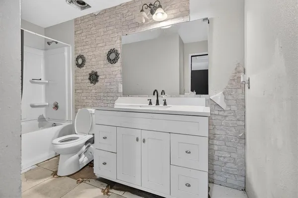 $300,000 | 2133 Ficus Street, Mascotte, FL 34753