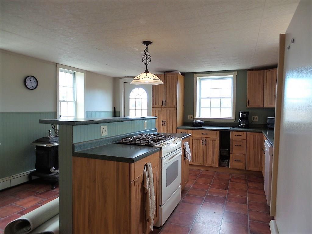648 Bangor Road Waterville, ME 04901 - Photo 4 of 25 Kitchen