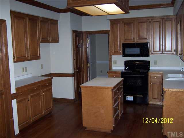7709 Lambroll Lane Raleigh, NC 27613 - Photo 9 of 18 Photo 9