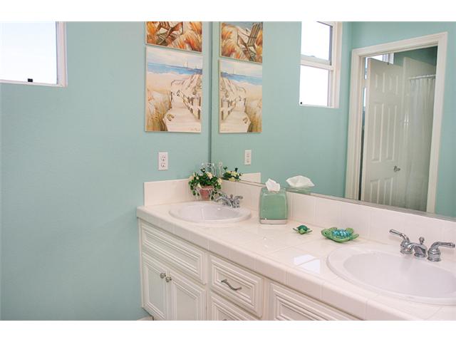 1230 Mariposa Road Carlsbad, CA 92011 - Photo 16 of 25