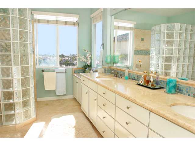 1230 Mariposa Road Carlsbad, CA 92011 - Photo 20 of 25