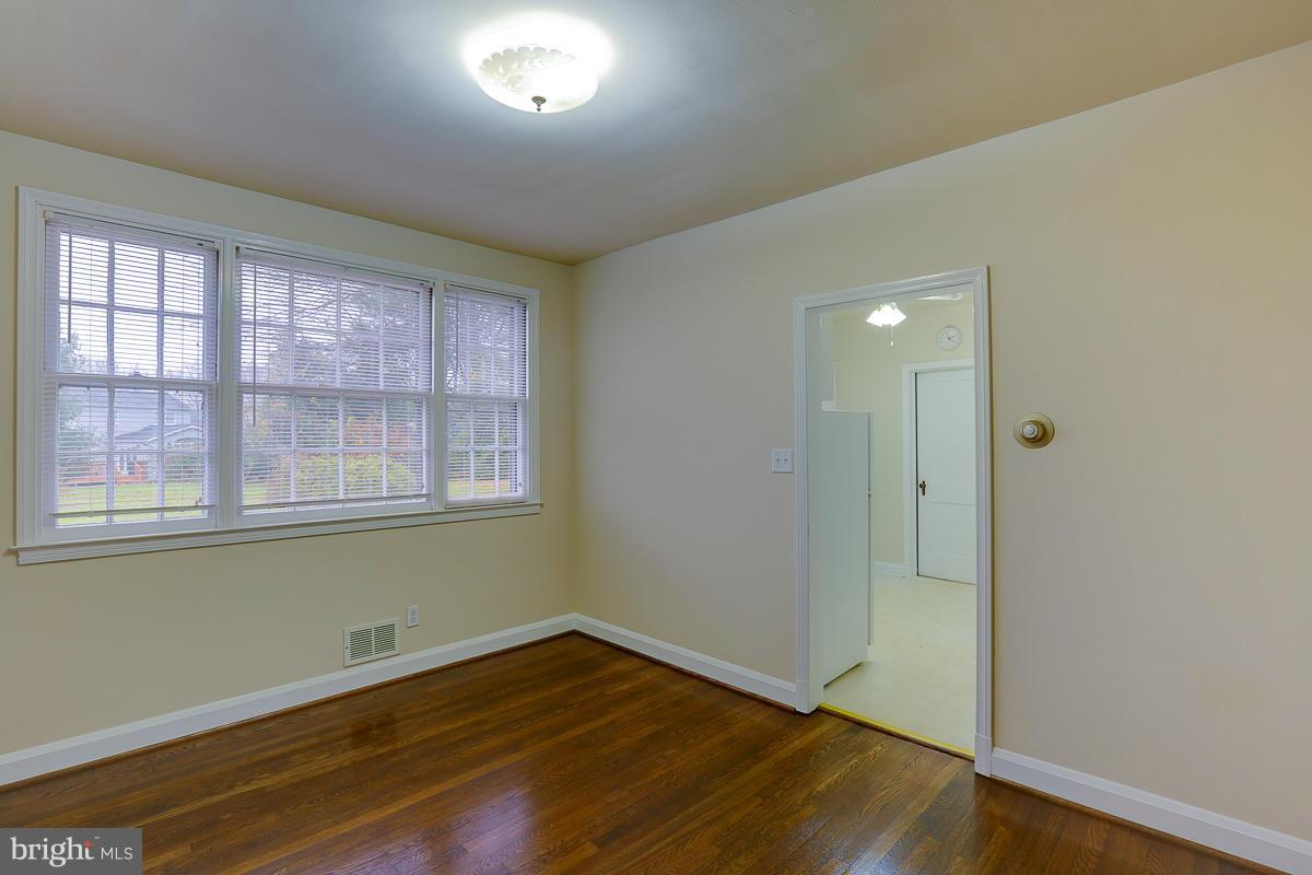 4021 Klausmier Road Baltimore, MD 21236 - Photo 8 of 29 Bedroom