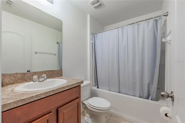 $2,700 | 11320 Villas On The Green Drive, Riverview, FL 33579