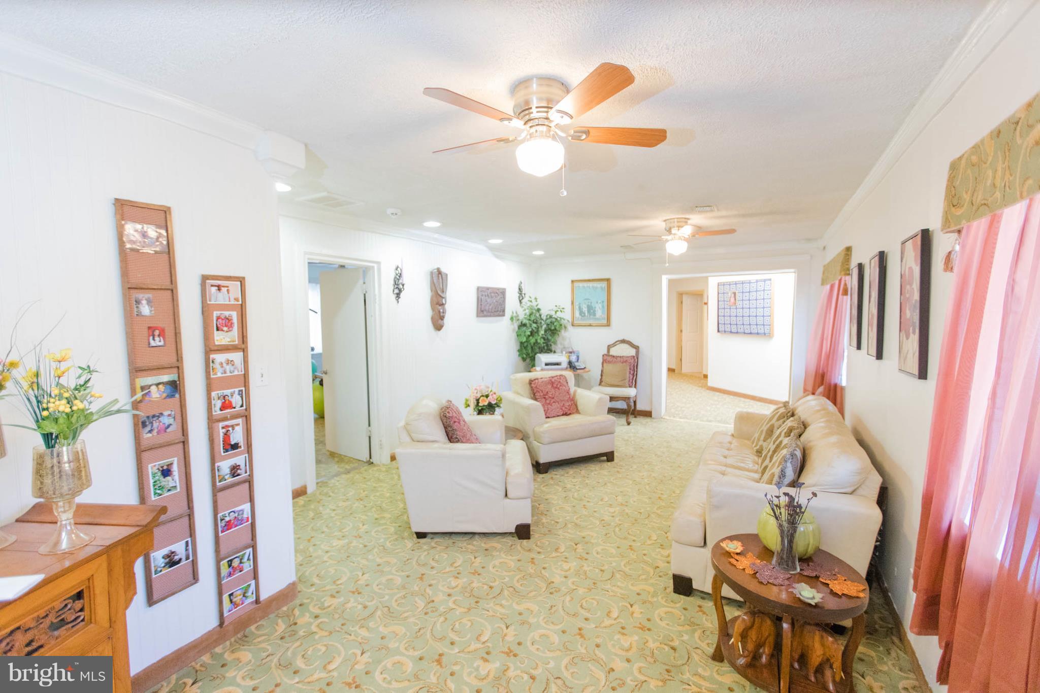 5005 Henderson Road Temple Hills, MD 20748 - Photo 11 of 22 Family Room