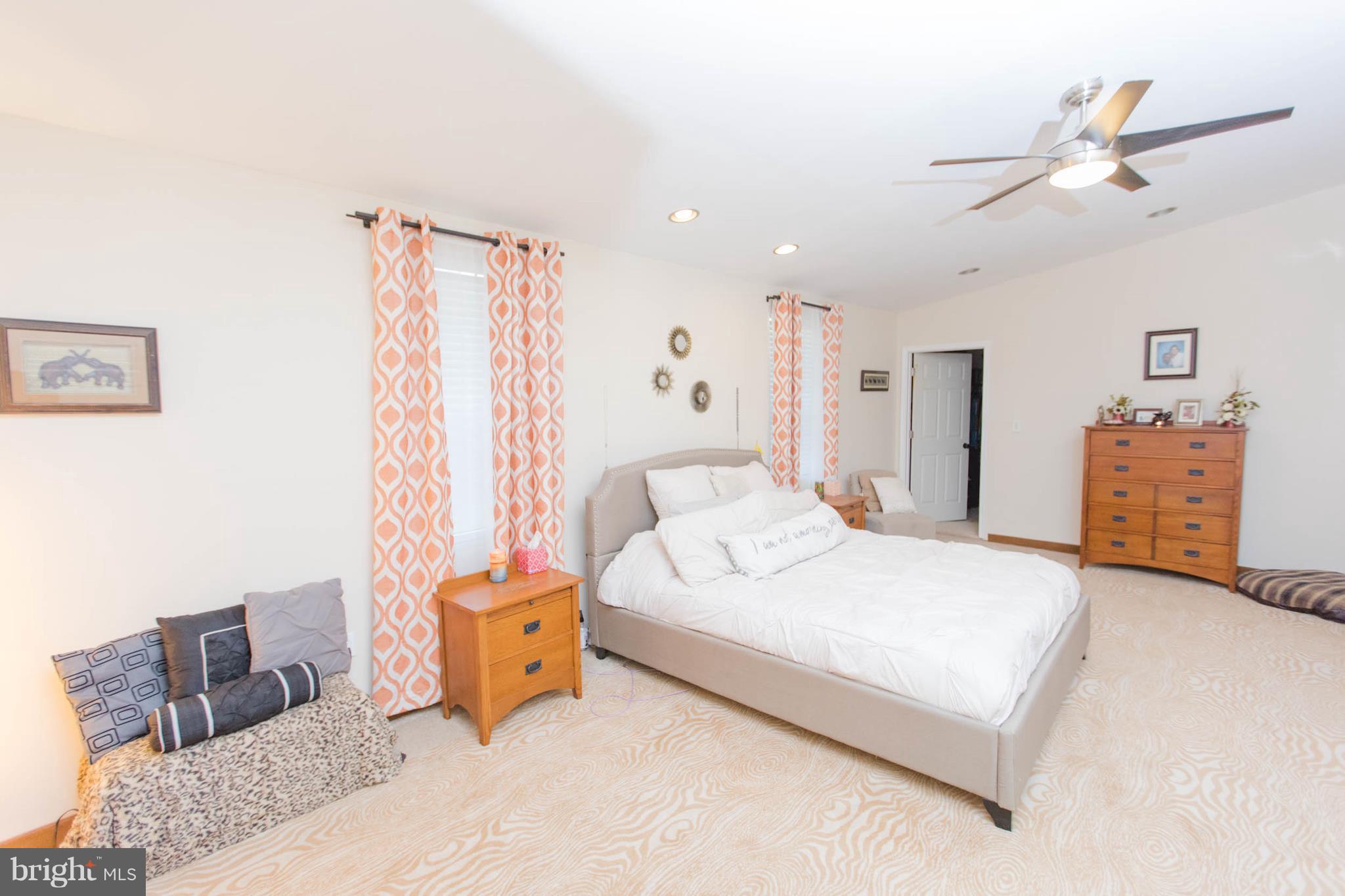 5005 Henderson Road Temple Hills, MD 20748 - Photo 12 of 22 Bedroom (Master)