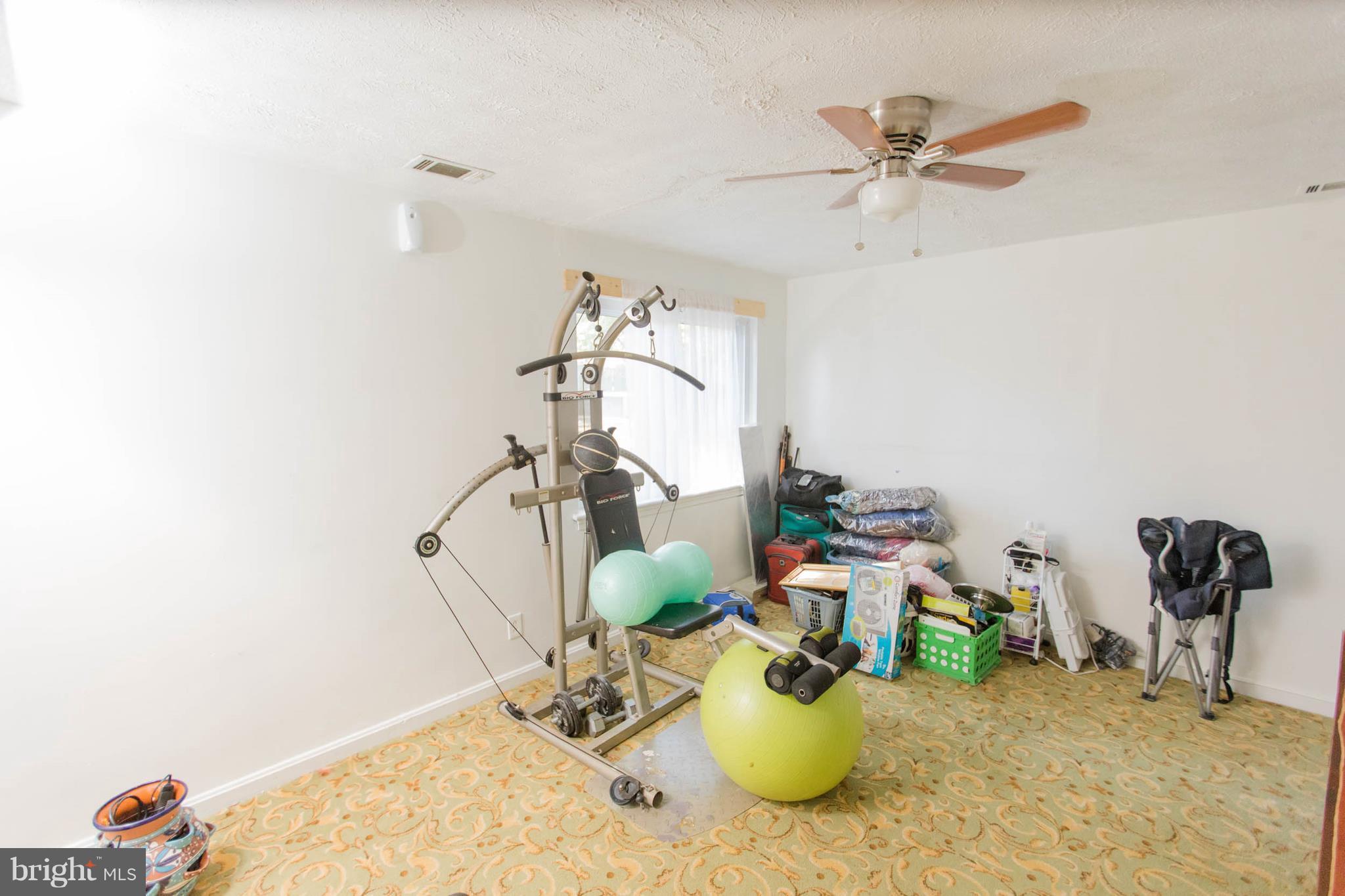 5005 Henderson Road Temple Hills, MD 20748 - Photo 15 of 22 Bedroom