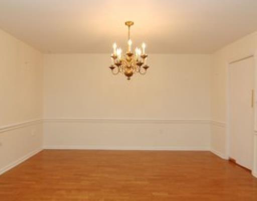 302 Fox Chapel Road, Unit 414 Pittsburgh, PA 15238 - Photo 4 of 8 Dining Room.