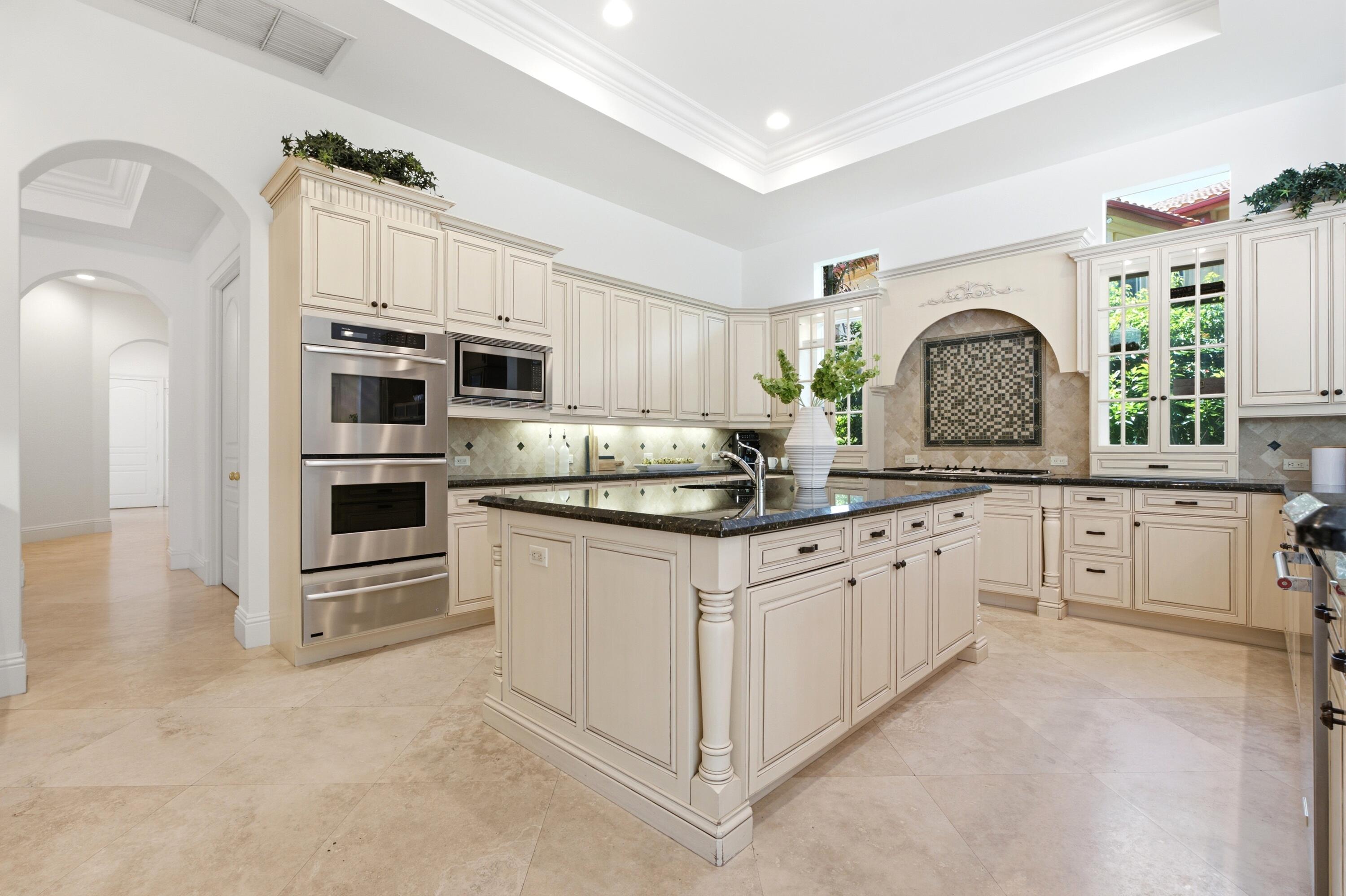 17165 Ave Le Rivage Boca Raton, FL 33496 - Photo 14 of 26 DSC05445