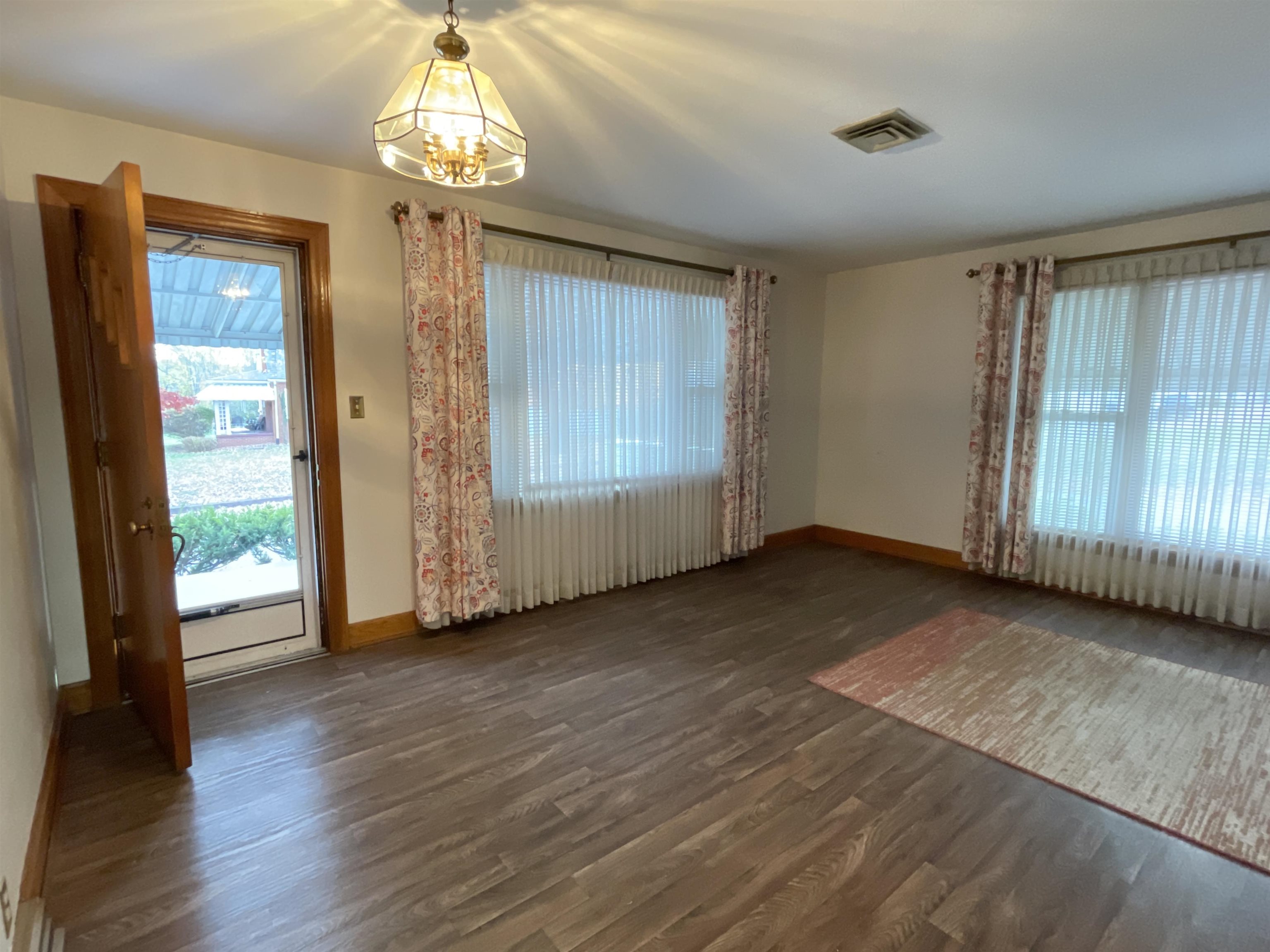 2320 Sharon Road Ashland, KY 41101 - Photo 6 of 45