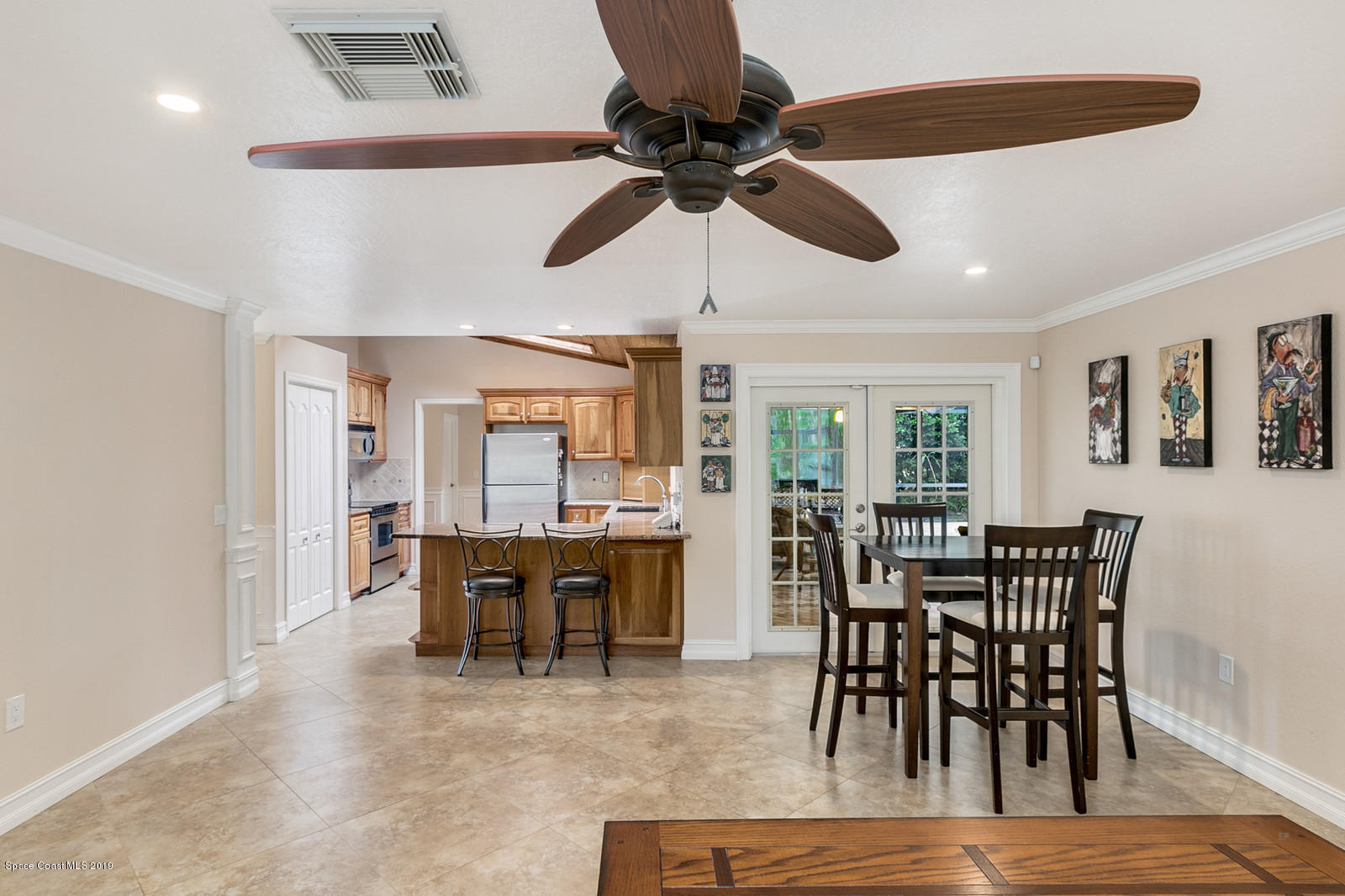 287 Sandy Run Melbourne, FL 32940 - Photo 24 of 40 Updated lighting & paint