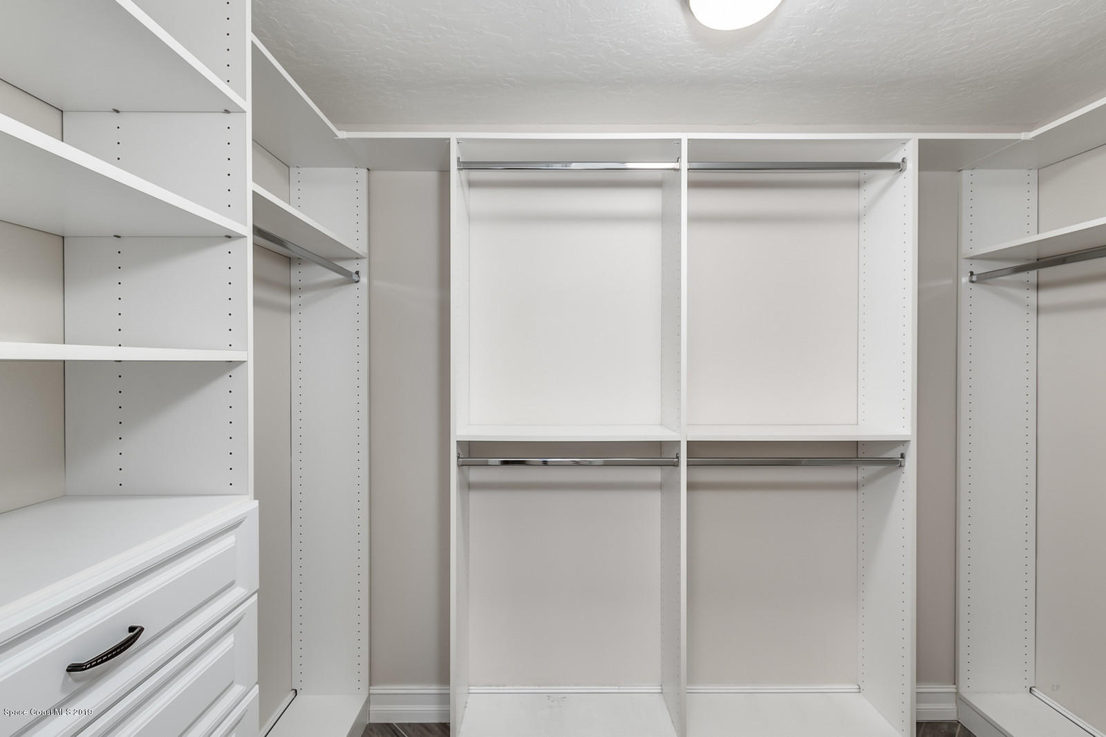 287 Sandy Run Melbourne, FL 32940 - Photo 34 of 40 Custom Closet
