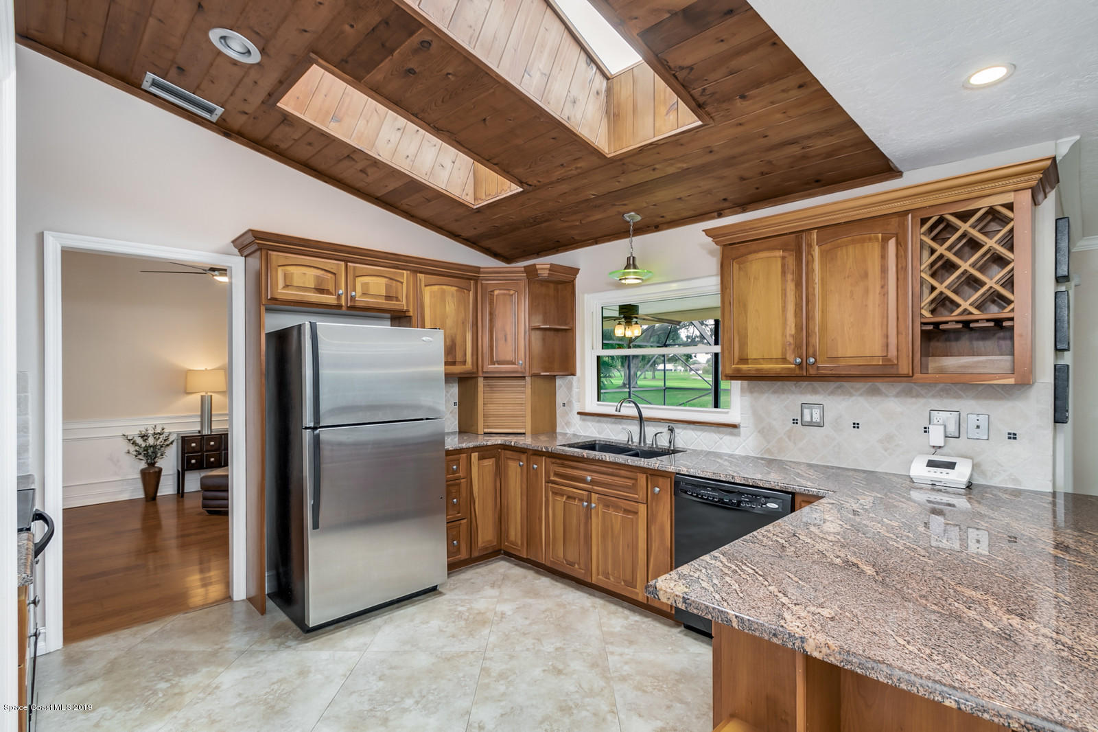 287 Sandy Run Melbourne, FL 32940 - Photo 8 of 40 Skylights