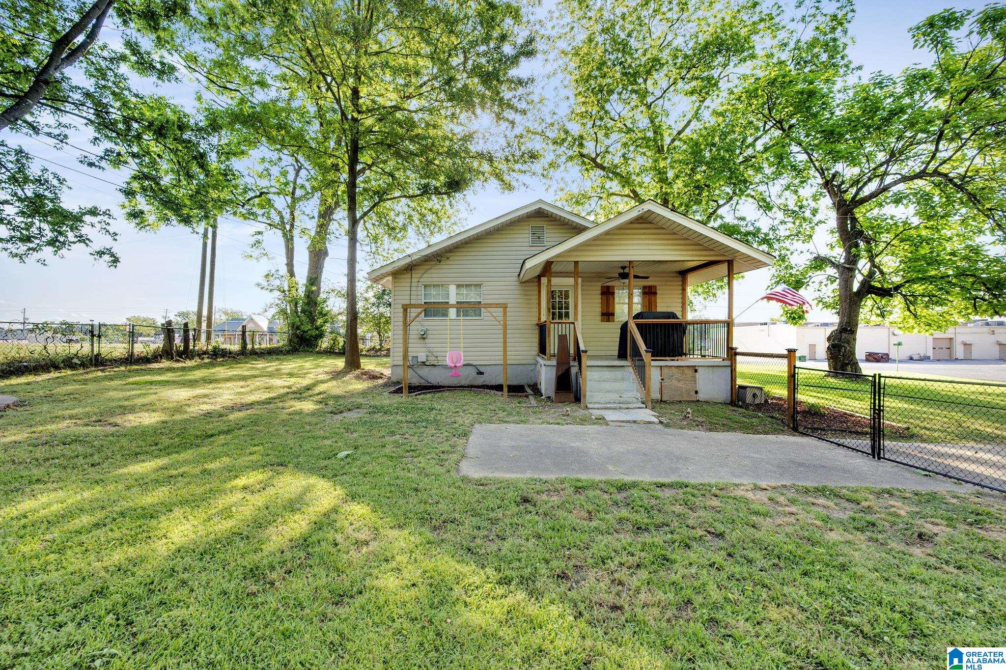 300 Westview Road Gardendale, AL 35071 - Photo 4 of 28