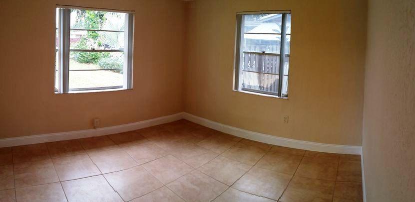 5294 Cleveland Road Delray Beach, FL 33484 - Photo 5 of 10 Bedroom