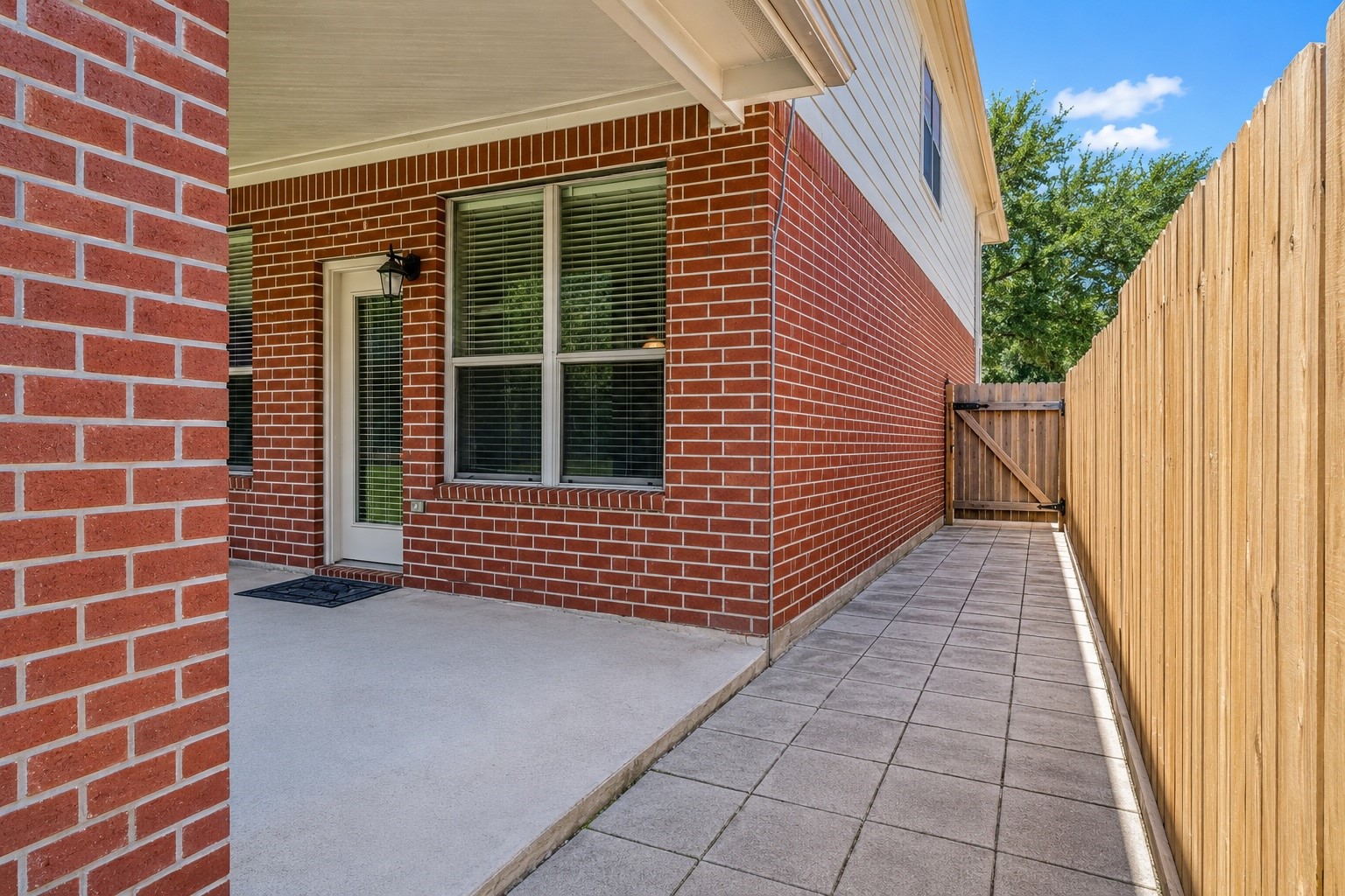 6818 Russelfield Lane Houston, TX 77049 - Photo 44 of 50 Gallery Image 44