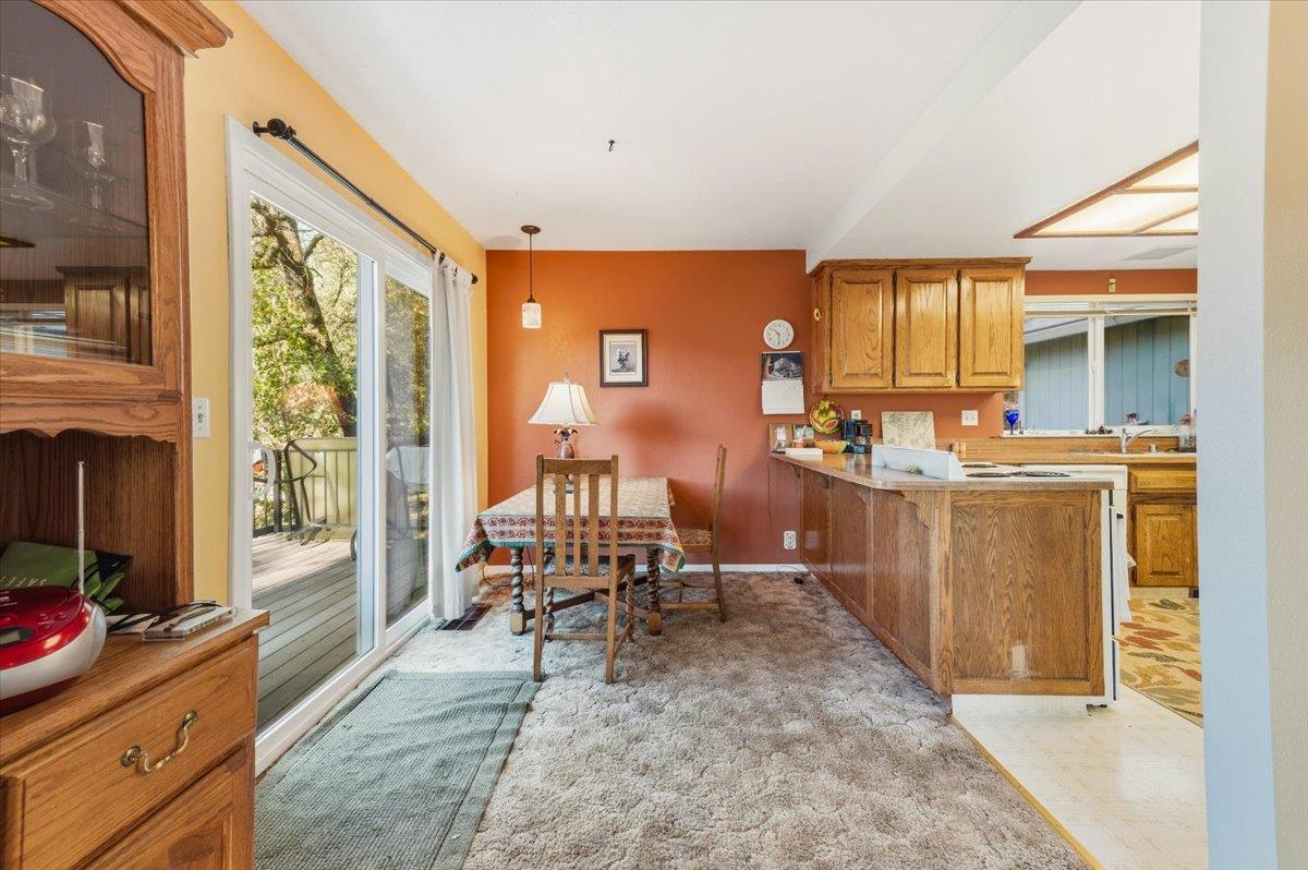 15495 Nancy Way Grass Valley, CA 95949 - Photo 8 of 34