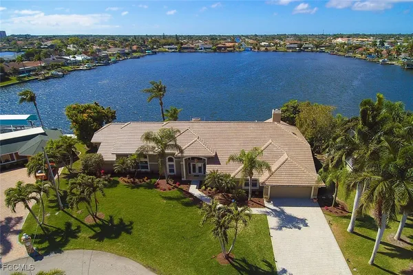 $1,550,000 | 4902 Southwest 5th Place, Cape Coral, FL 33914