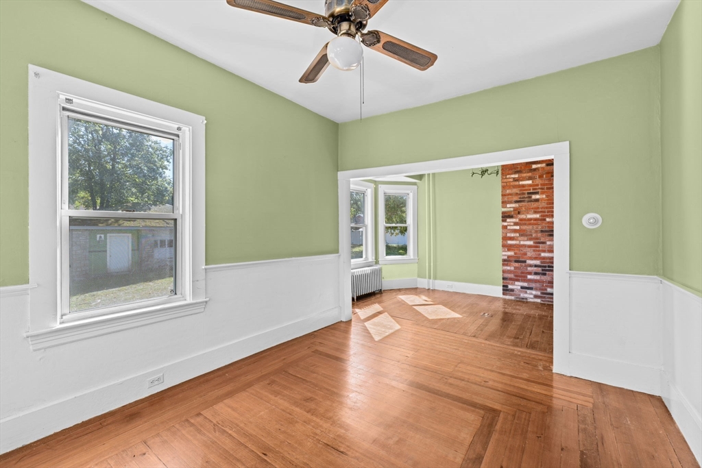 114 Hull Street Hingham, MA 02043 - Photo 11 of 27