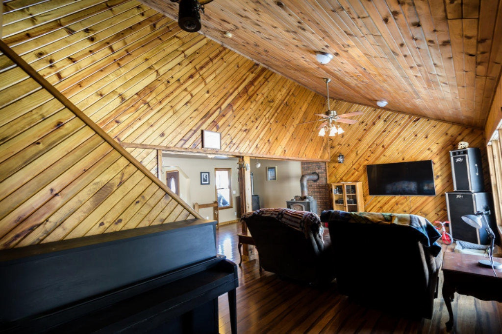 4060 Curran Road Buchanan, MI 49107 - Photo 23 of 47 IMG_6674