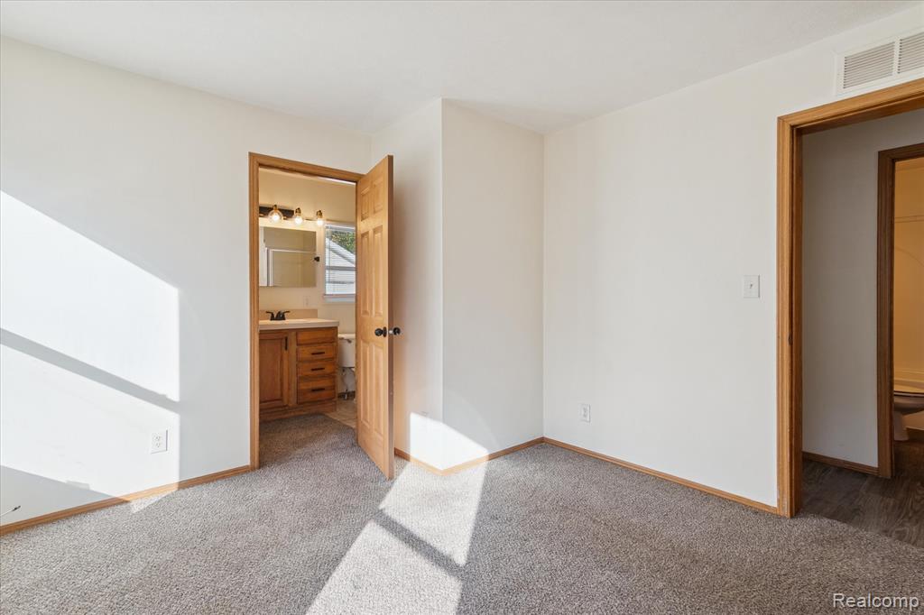 4004 Howe Road Wayne, MI 48184 - Photo 22 of 42