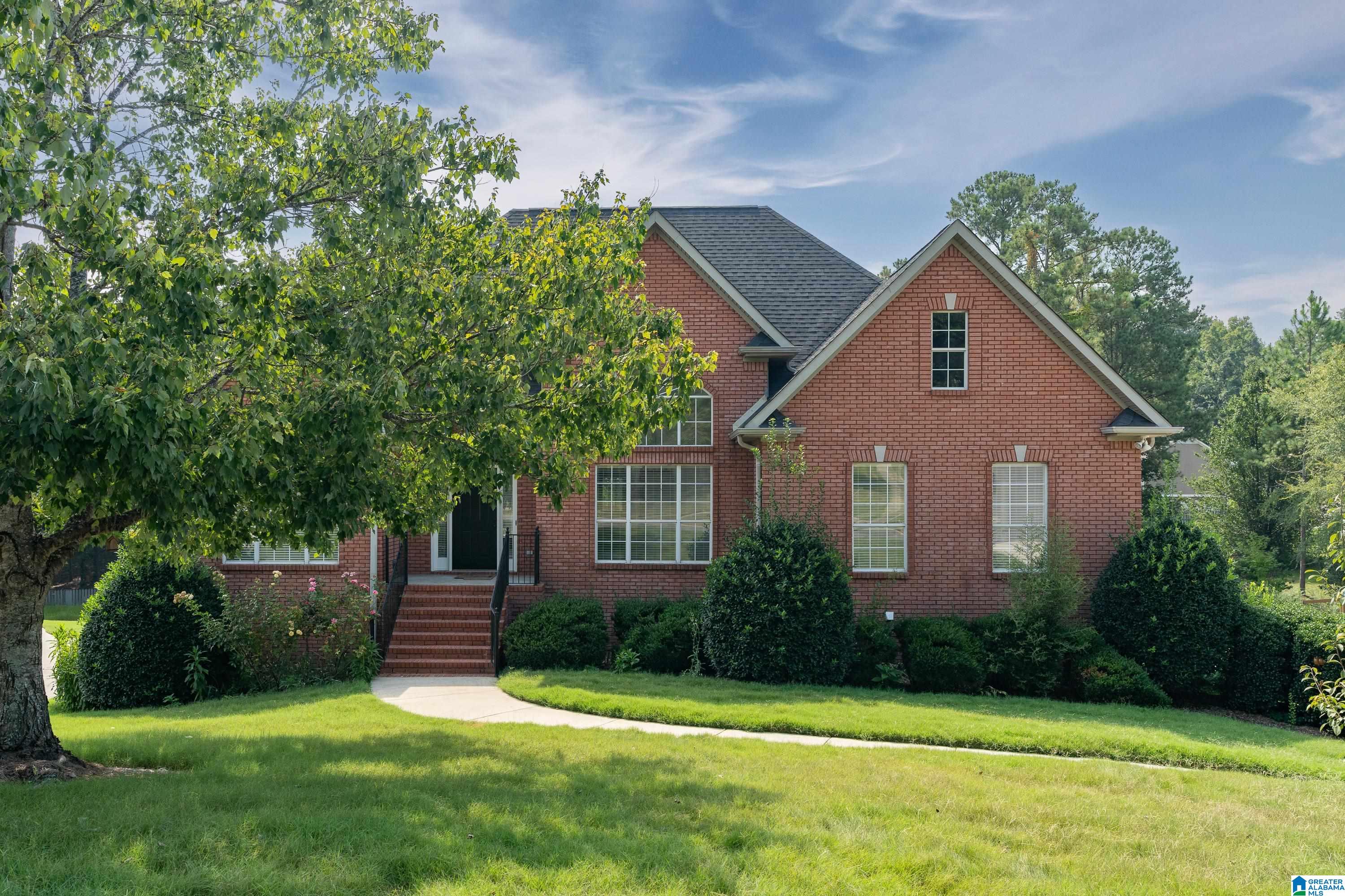 360 Lane Park Trail Alabaster, AL 35114 - Photo 2 of 40