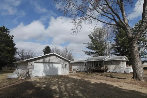 $139,900 | W1002 Laurie Lane, Montello, WI 53949