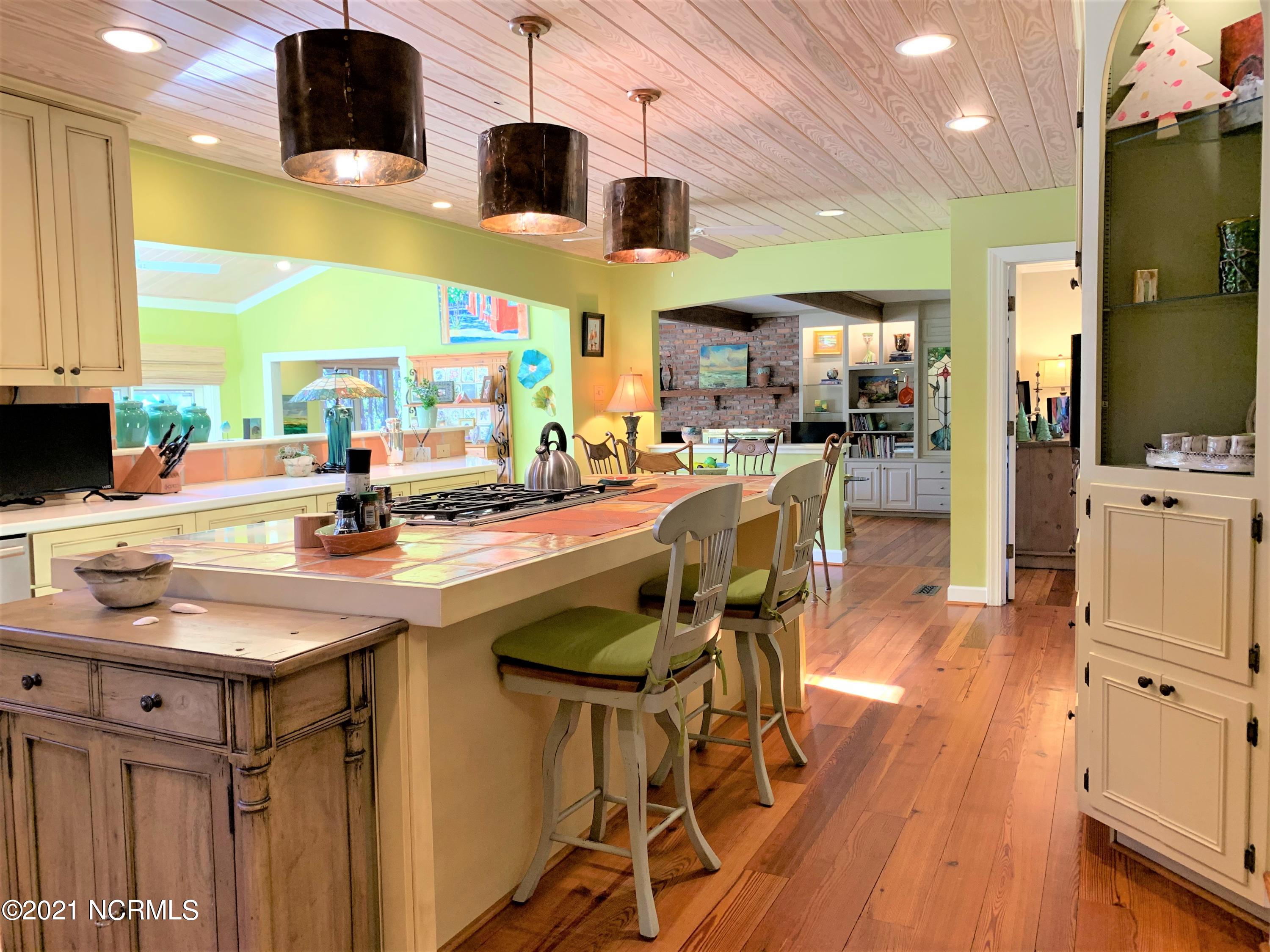 2419 Tram Road New Bern, NC 28562 - Photo 13 of 48 14-LARGE KITCHEN