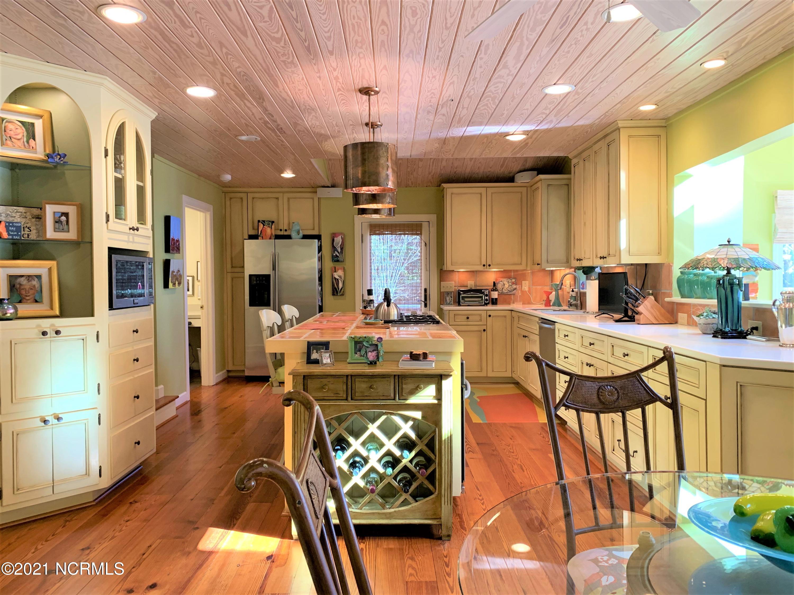2419 Tram Road New Bern, NC 28562 - Photo 16 of 48 17- VERY BRIGHT