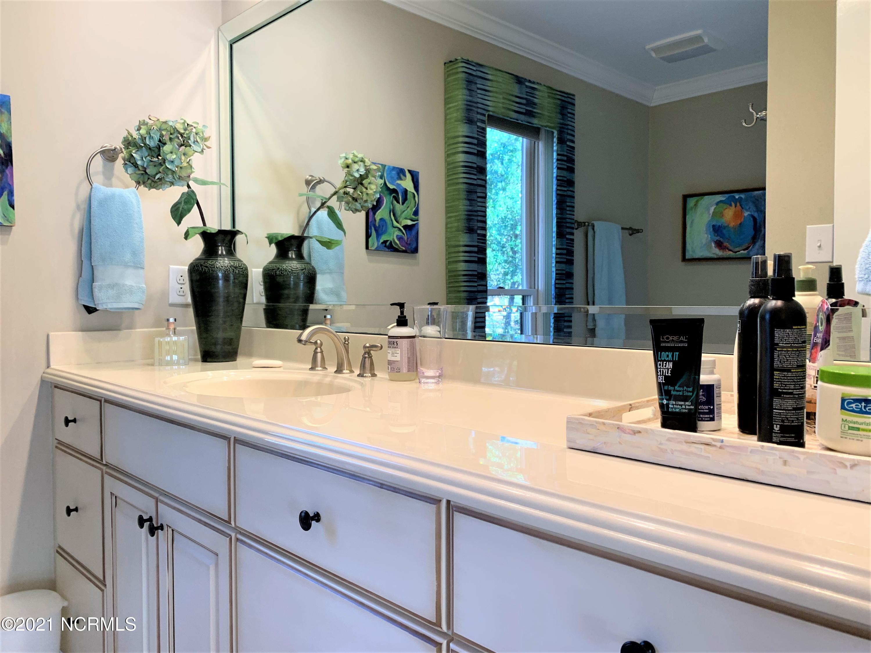 2419 Tram Road New Bern, NC 28562 - Photo 25 of 48 27-MASTER BATH