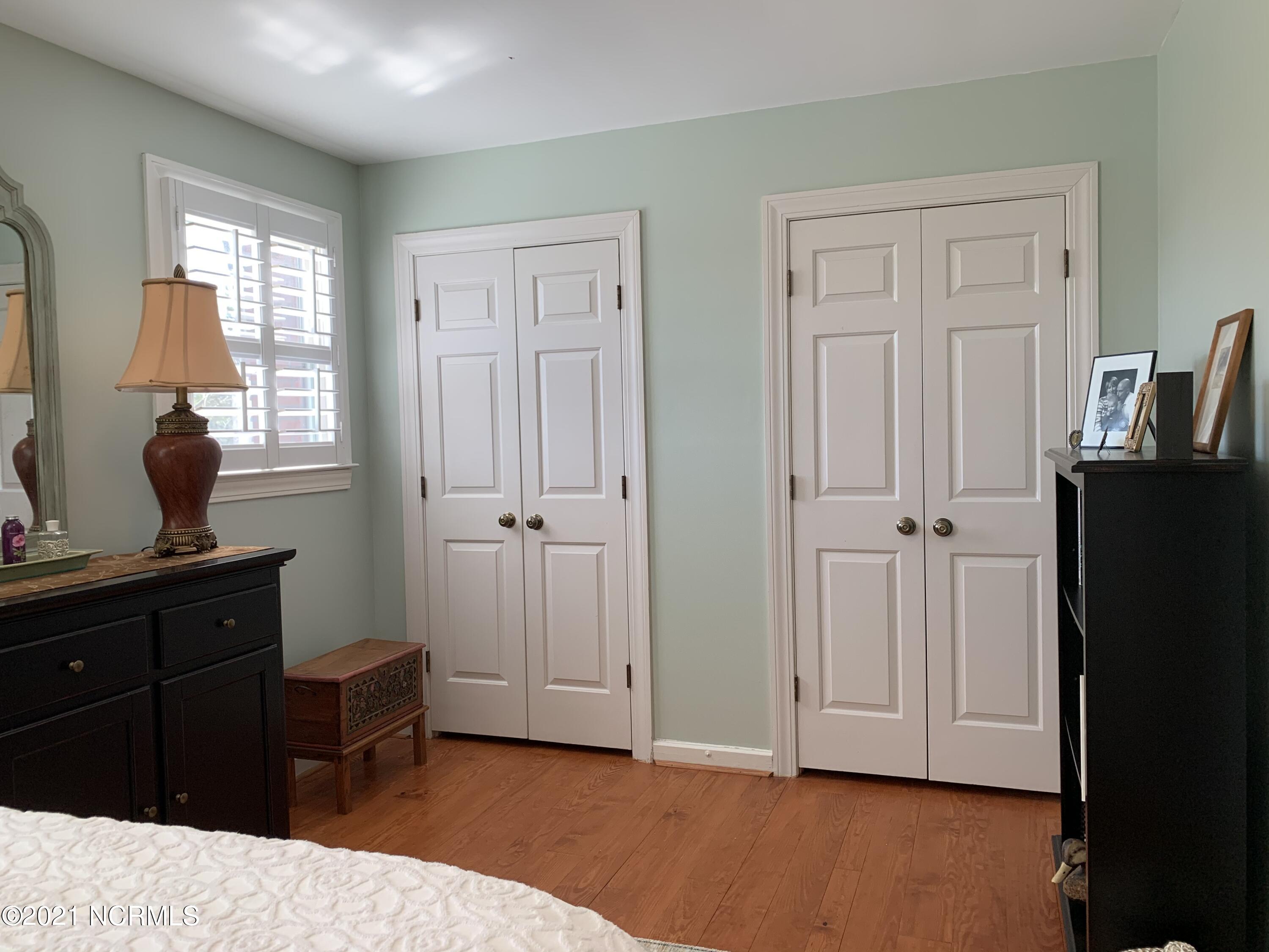 2419 Tram Road New Bern, NC 28562 - Photo 30 of 48 32-CLOSETS