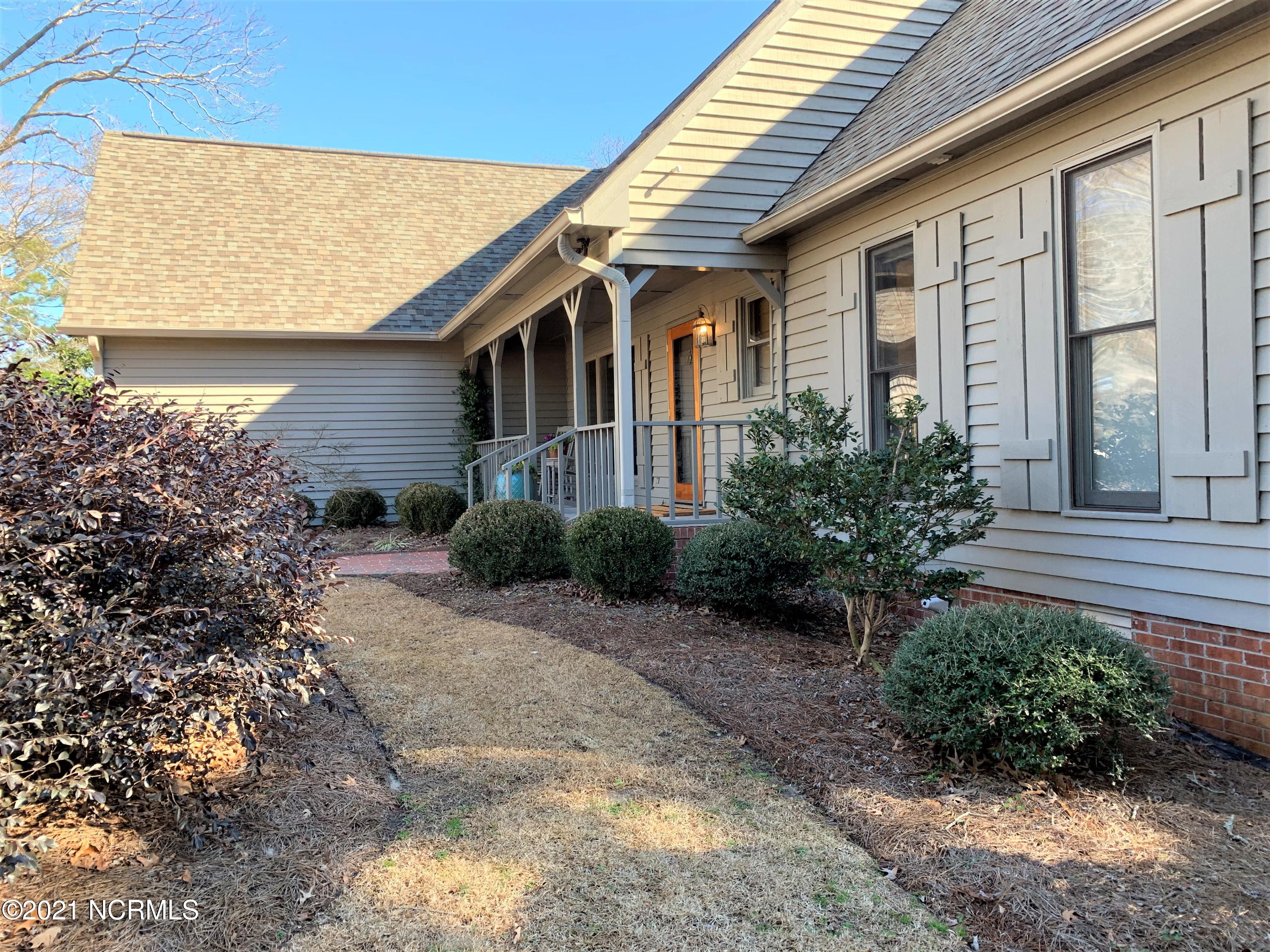 2419 Tram Road New Bern, NC 28562 - Photo 46 of 48 48-BEAUTIFUL CURB APPEAL