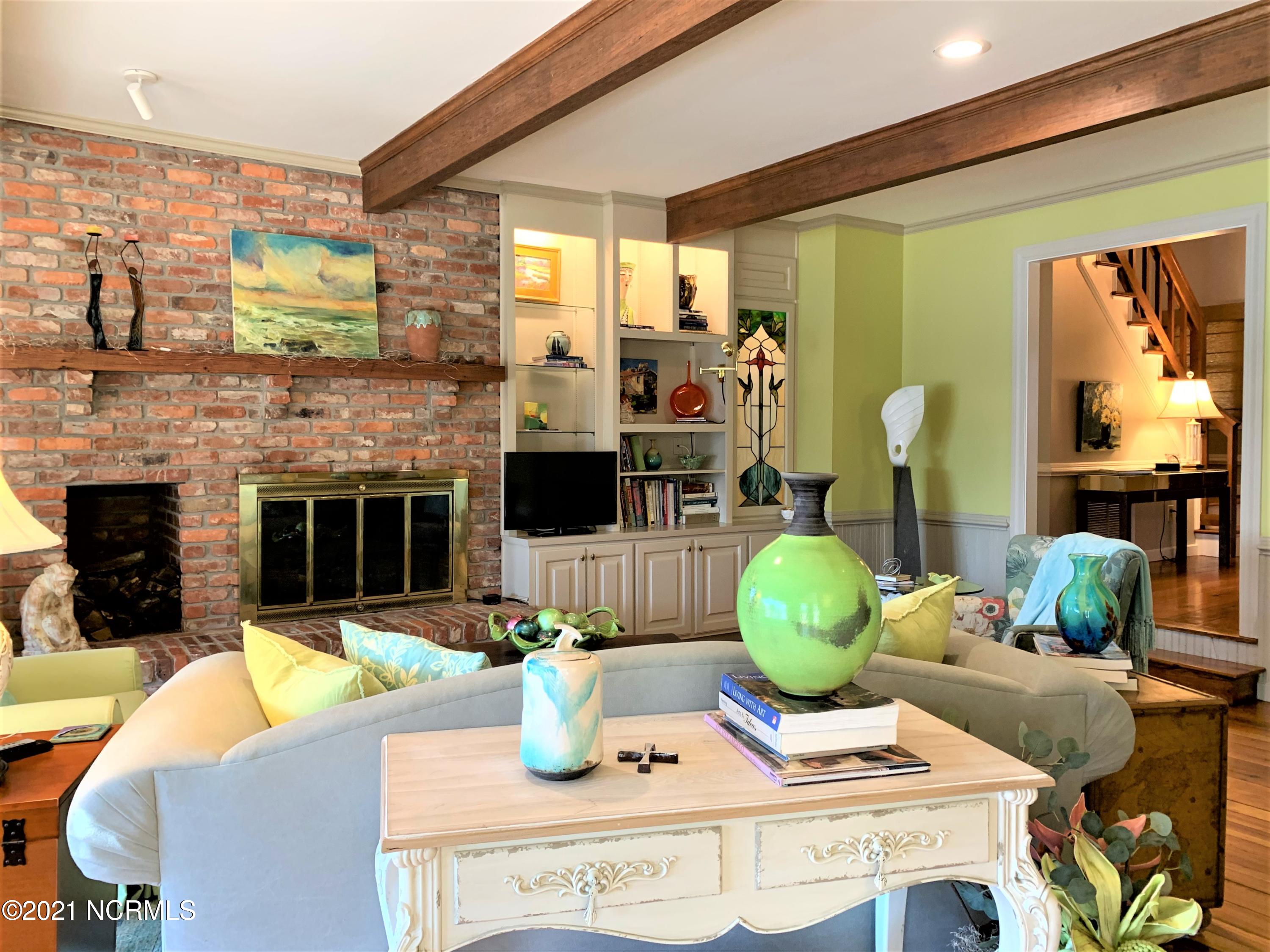 2419 Tram Road New Bern, NC 28562 - Photo 9 of 48 9-FIREPLACE AND BOOKCASES